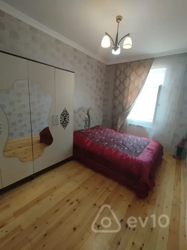 Kirayə verilir 2 otaqlı həyət evi 55 m²