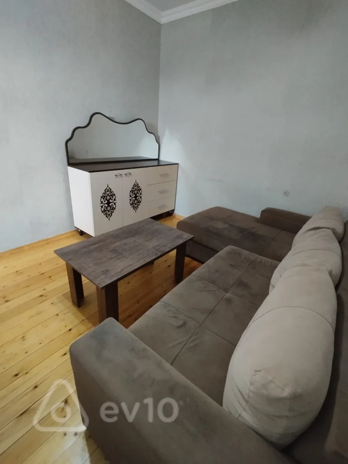 Kirayə verilir 2 otaqlı həyət evi 55 m²