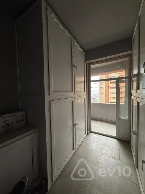 Satılır 4 otaqlı yeni tikili 147 m²