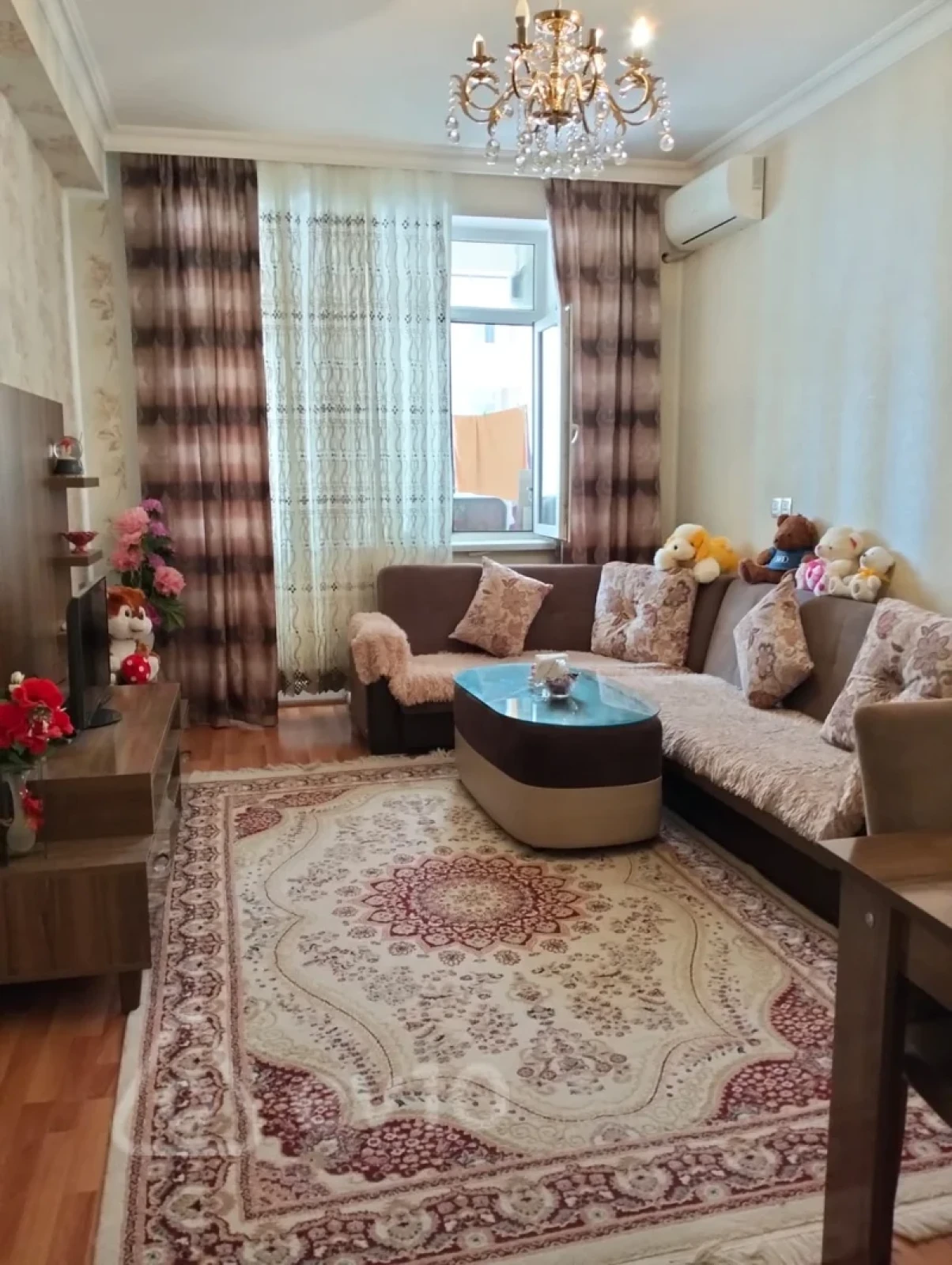 Kirayə verilir 3 otaqlı yeni tikili 80 m²