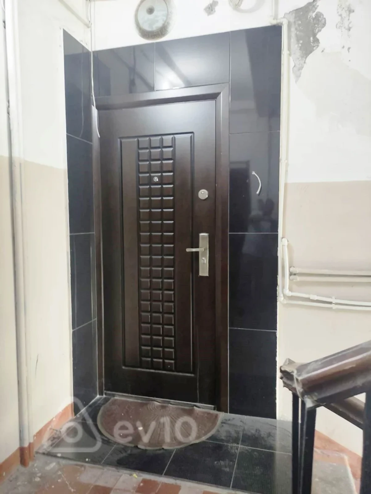 Satılır 5 otaqlı köhnə tikili 125 m²