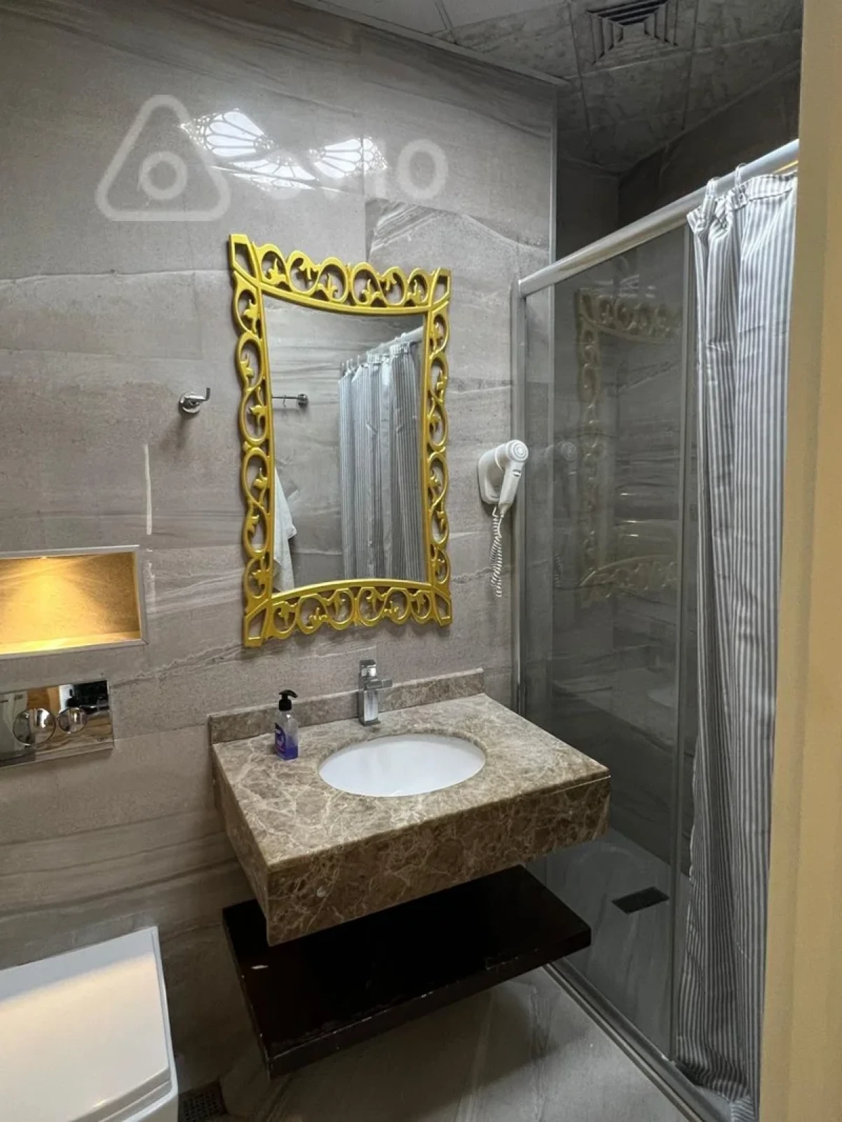 Kirayə verilir 4 otaqlı yeni tikili 181 m²