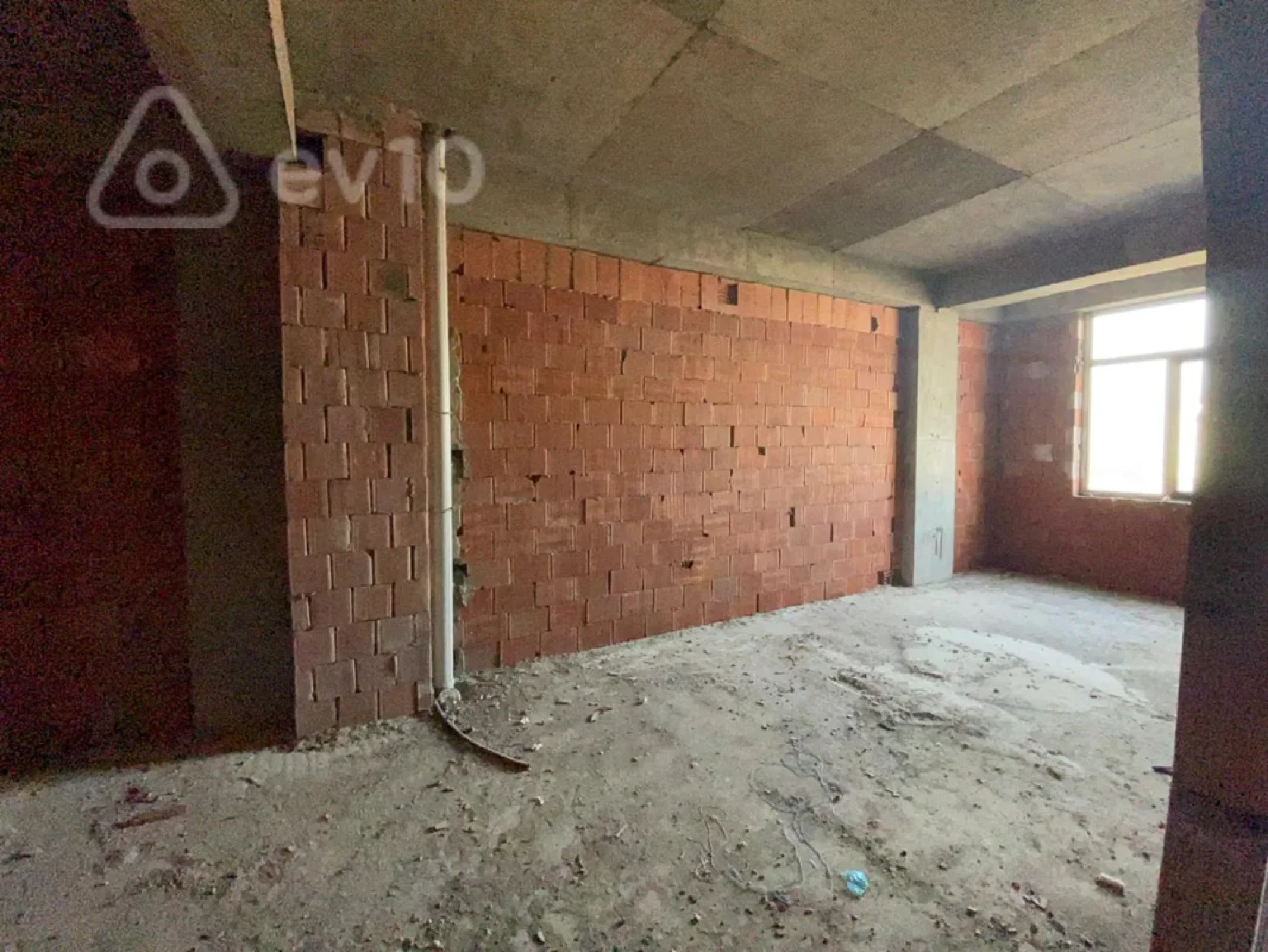 Satılır 3 otaqlı yeni tikili 83 m²