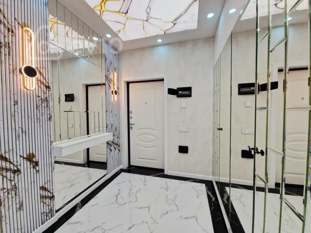 Satılır 3 otaqlı yeni tikili 95 m²