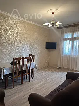 Kirayə verilir 3 otaqlı köhnə tikili 70 m² — Bakı, Nəsimi 3 otaq 70.00 m²