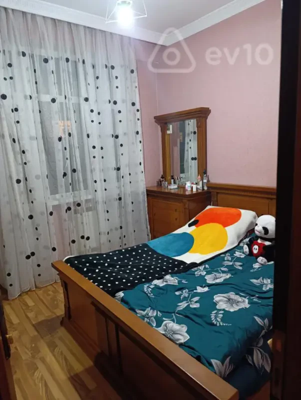 Kirayə verilir 2 otaqlı yeni tikili 65 m²