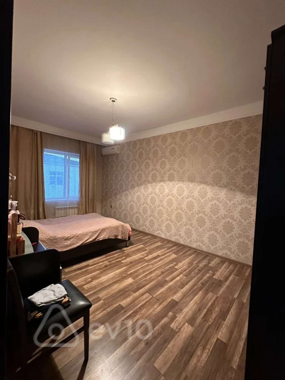 Kirayə verilir 2 otaqlı köhnə tikili 90 m²