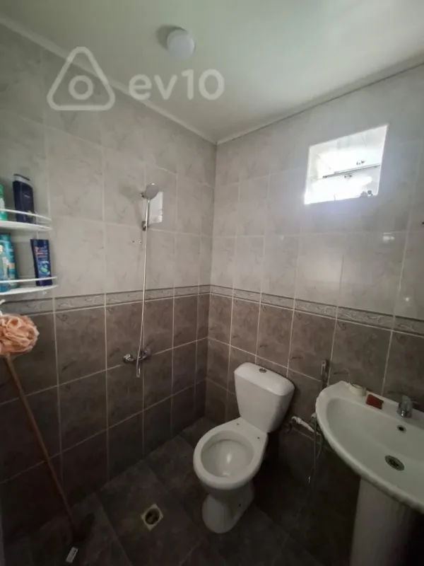 Kirayə verilir 3 otaqlı həyət evi 90 m²