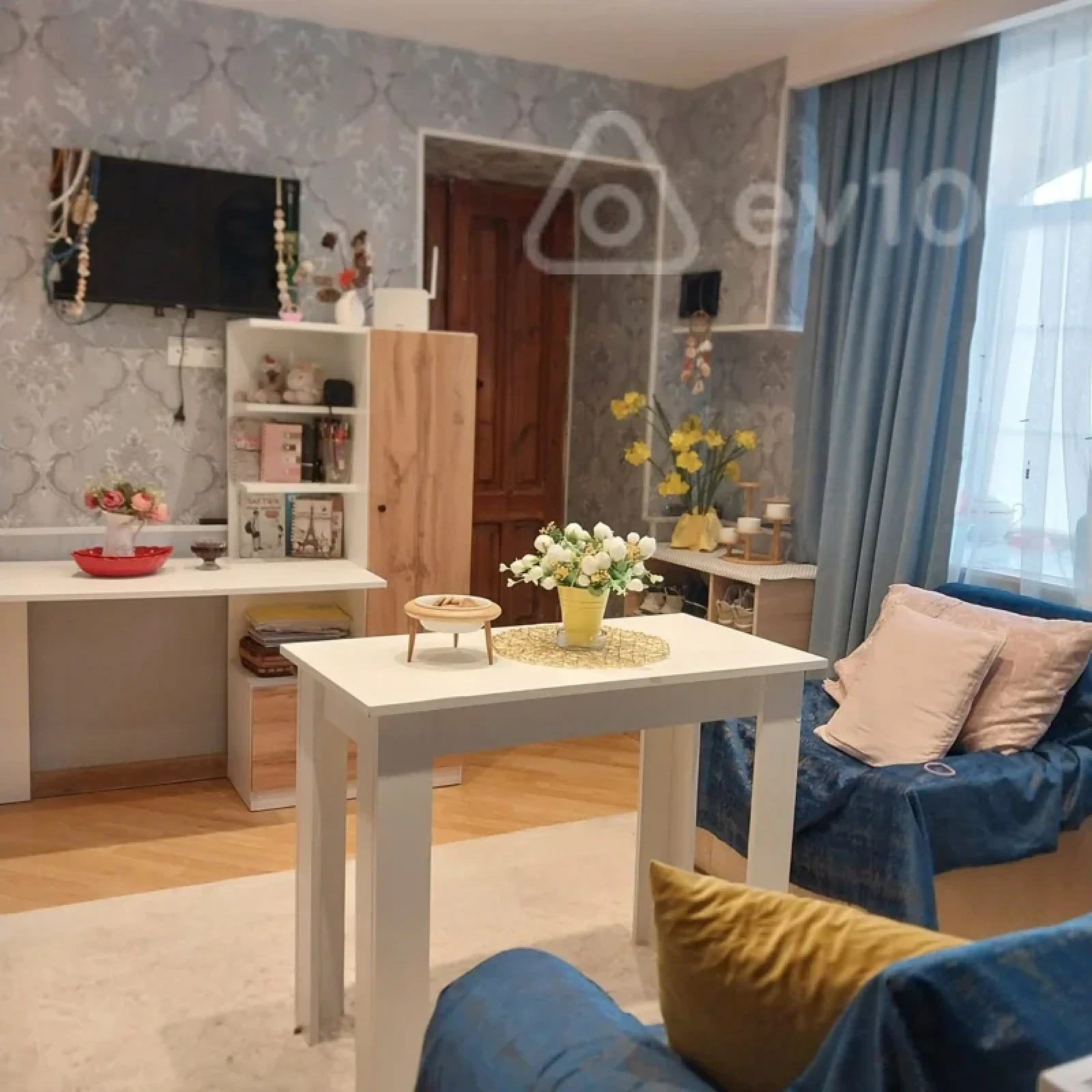 Kirayə verilir 2 otaqlı köhnə tikili 54 m²