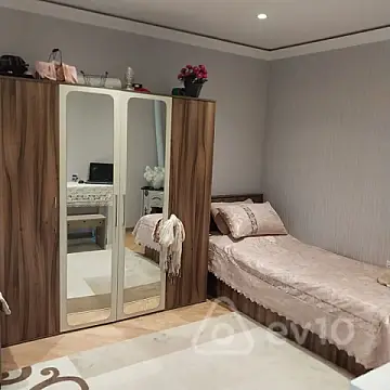Kirayə verilir 2 otaqlı köhnə tikili 54 m²