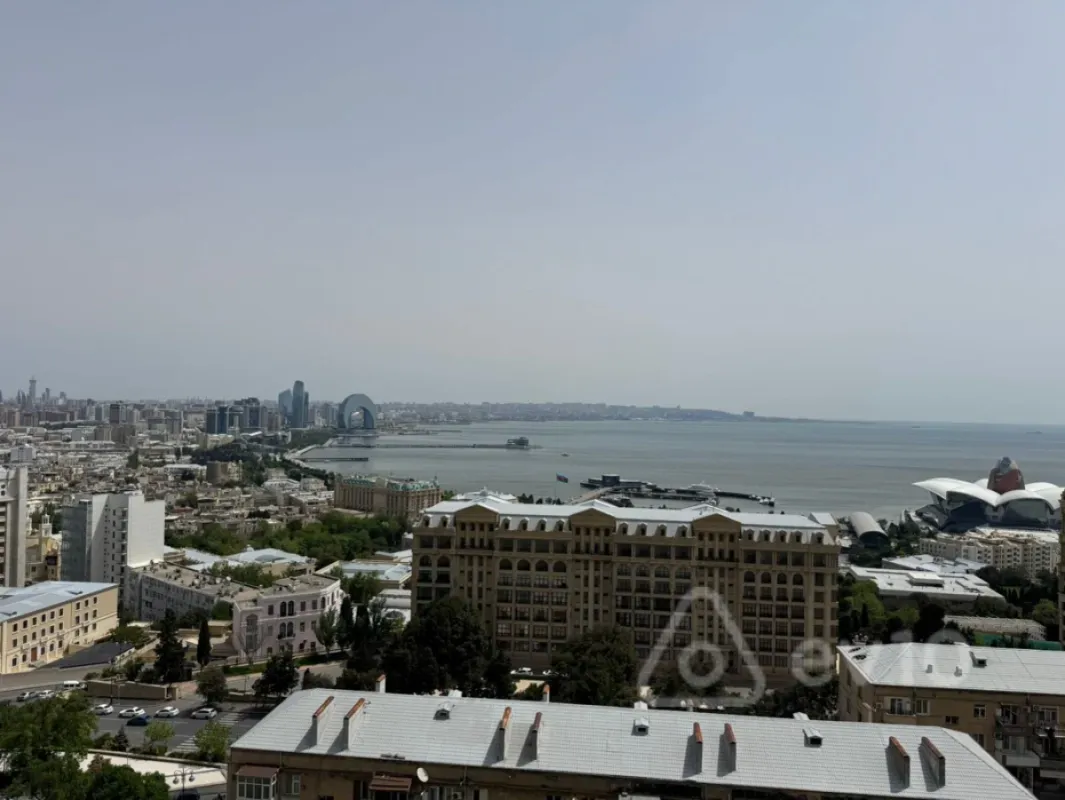 Satılır 4 otaqlı yeni tikili 214 m²