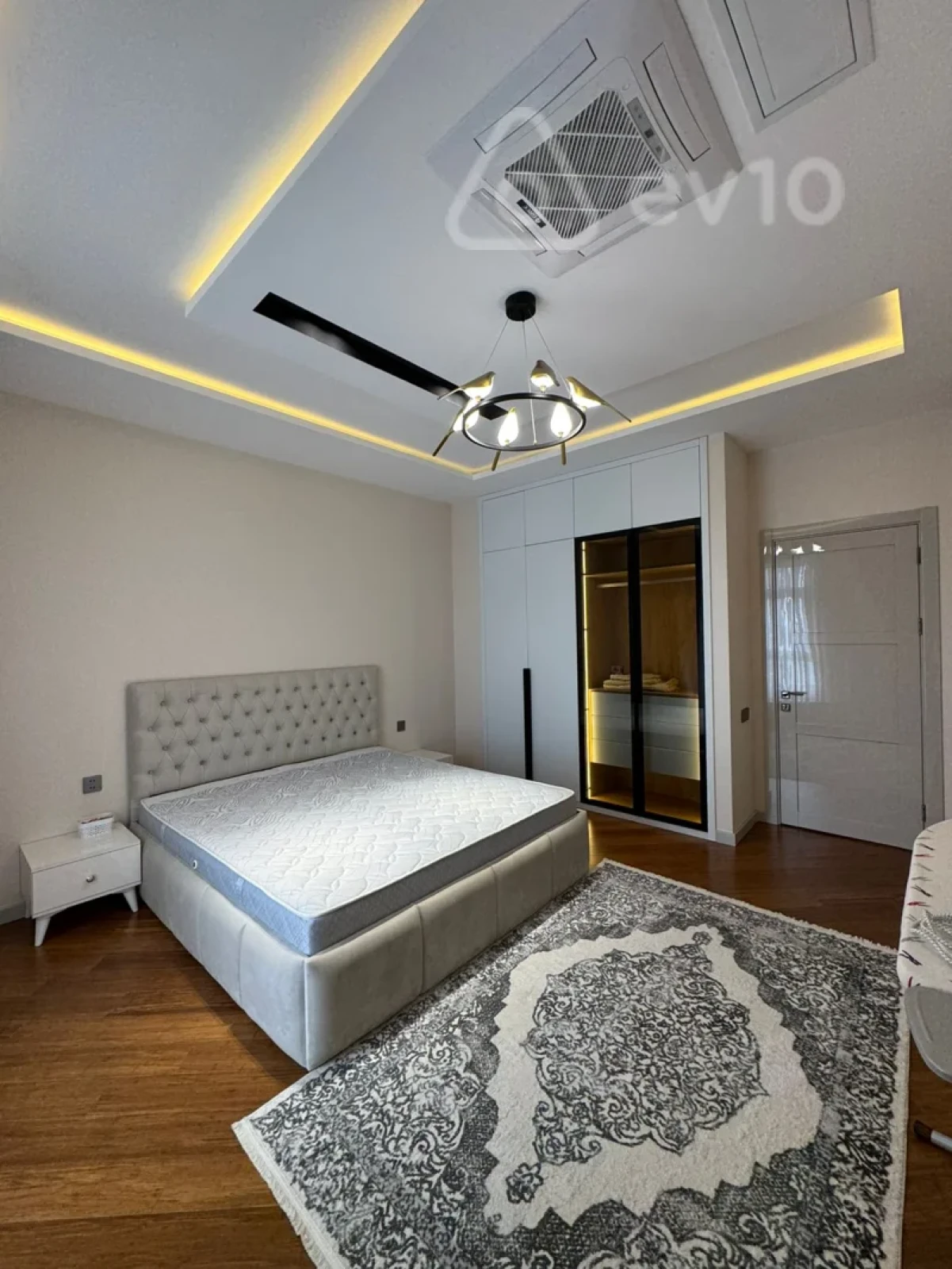 Satılır 4 otaqlı yeni tikili 214 m²
