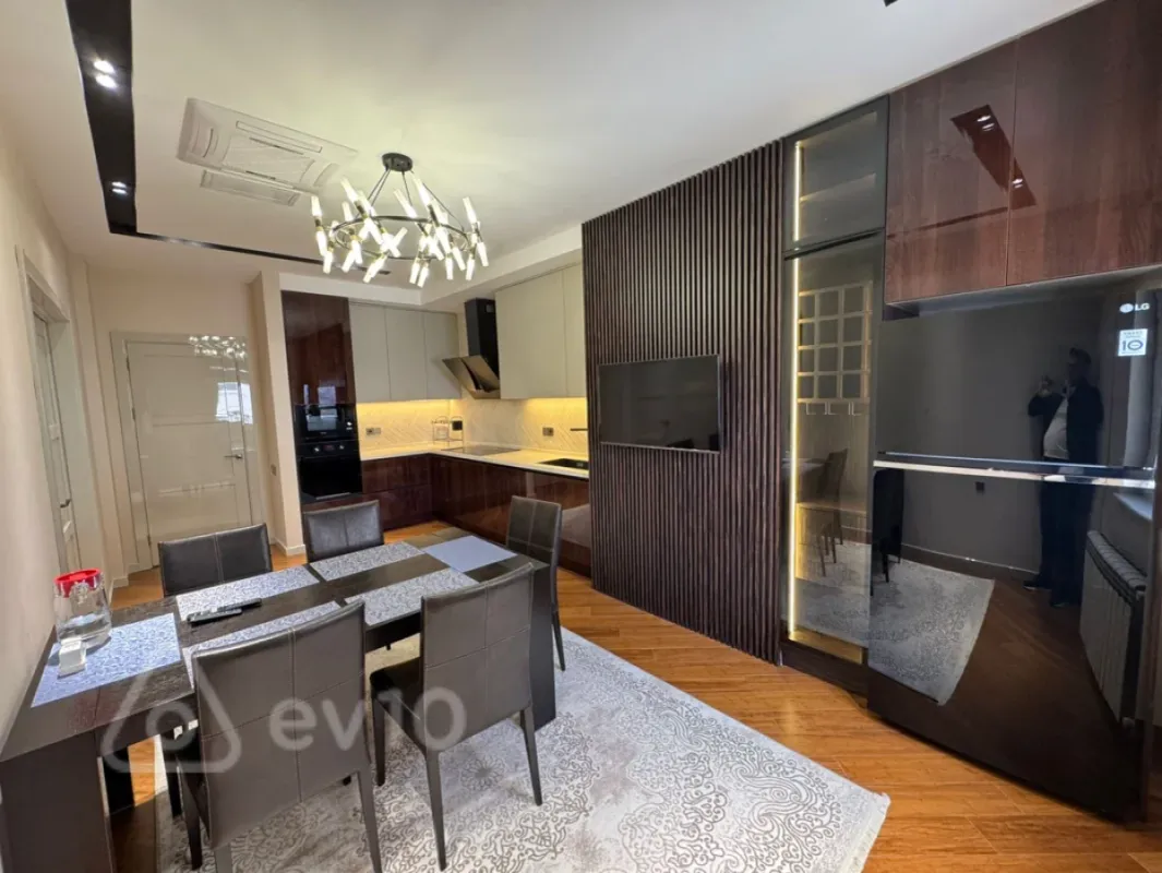 Satılır 4 otaqlı yeni tikili 214 m²