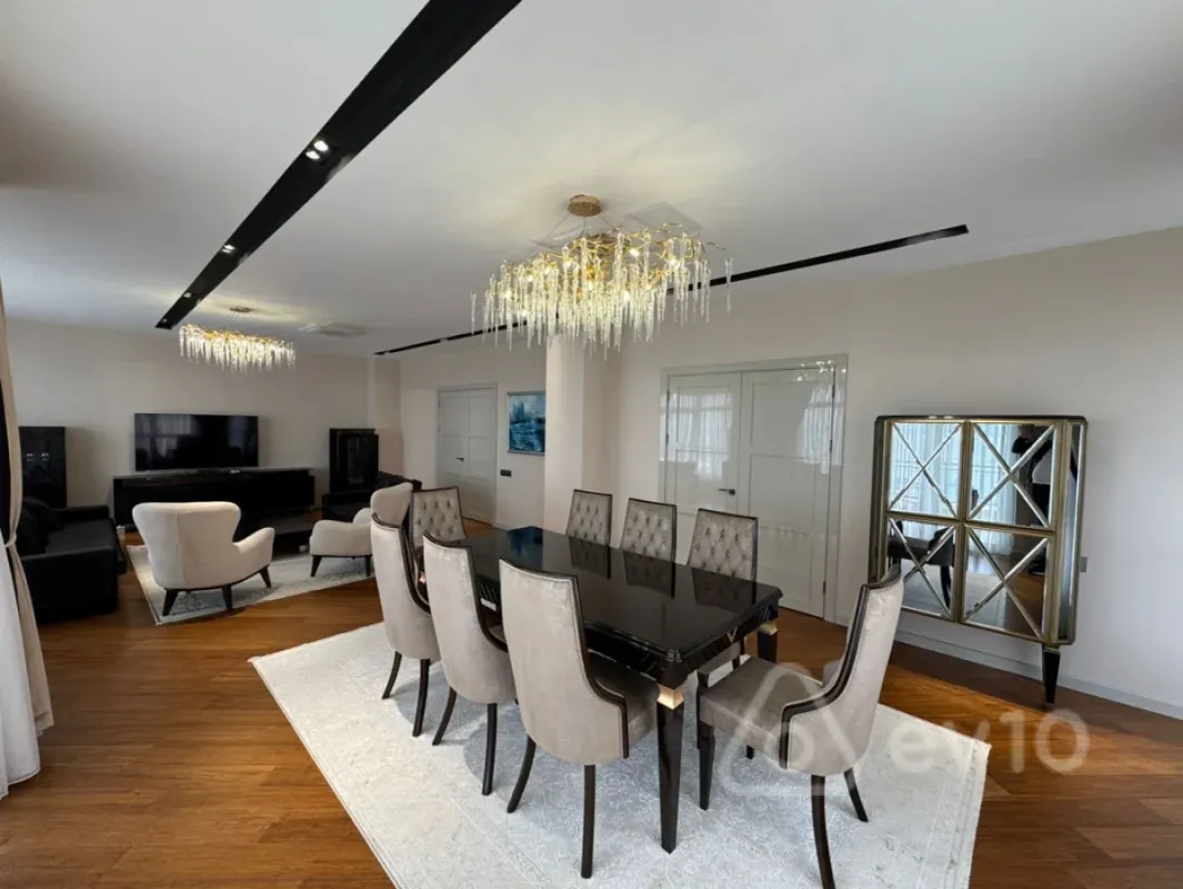 Satılır 4 otaqlı yeni tikili 214 m²