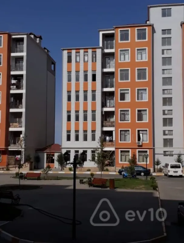 Satılır 2 otaqlı yeni tikili 57 m²