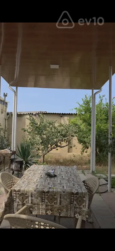 Satılır 4 otaqlı həyət evi 120 m²