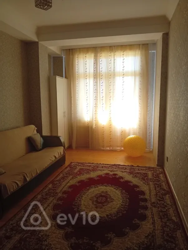 Satılır 1 otaqlı yeni tikili 42 m²