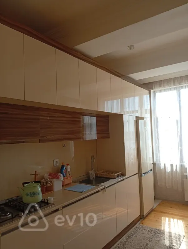Satılır 1 otaqlı yeni tikili 42 m²
