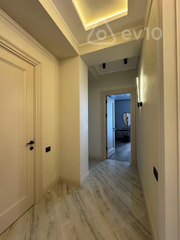 Kirayə verilir 5 otaqlı yeni tikili 275 m²