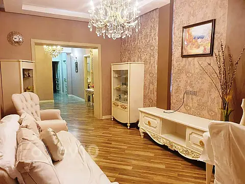 Satılır 4 otaqlı yeni tikili 135 m² — Xırdalan 4 otaq 135.00 m²