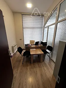 Kirayə verilir mənzil 1100 m²