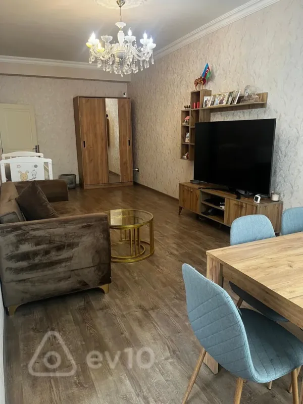 Satılır 2 otaqlı yeni tikili 75 m²