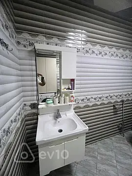 Satılır 2 otaqlı yeni tikili 75 m²