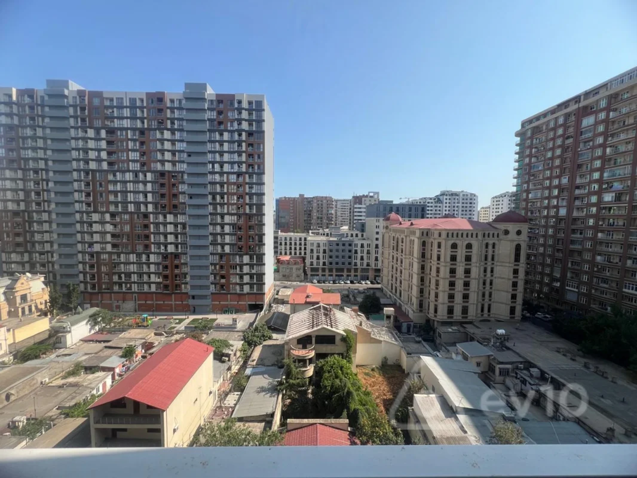 Satılır 2 otaqlı yeni tikili 75 m²