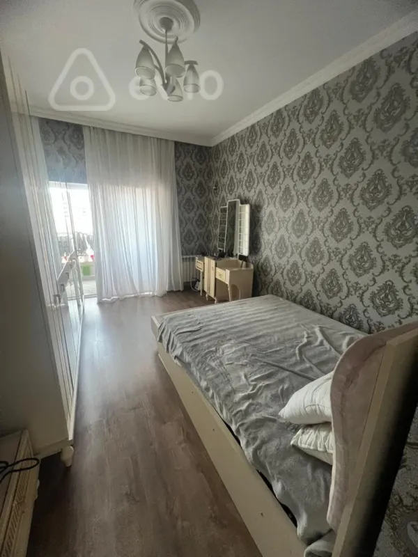 Satılır 2 otaqlı yeni tikili 75 m²