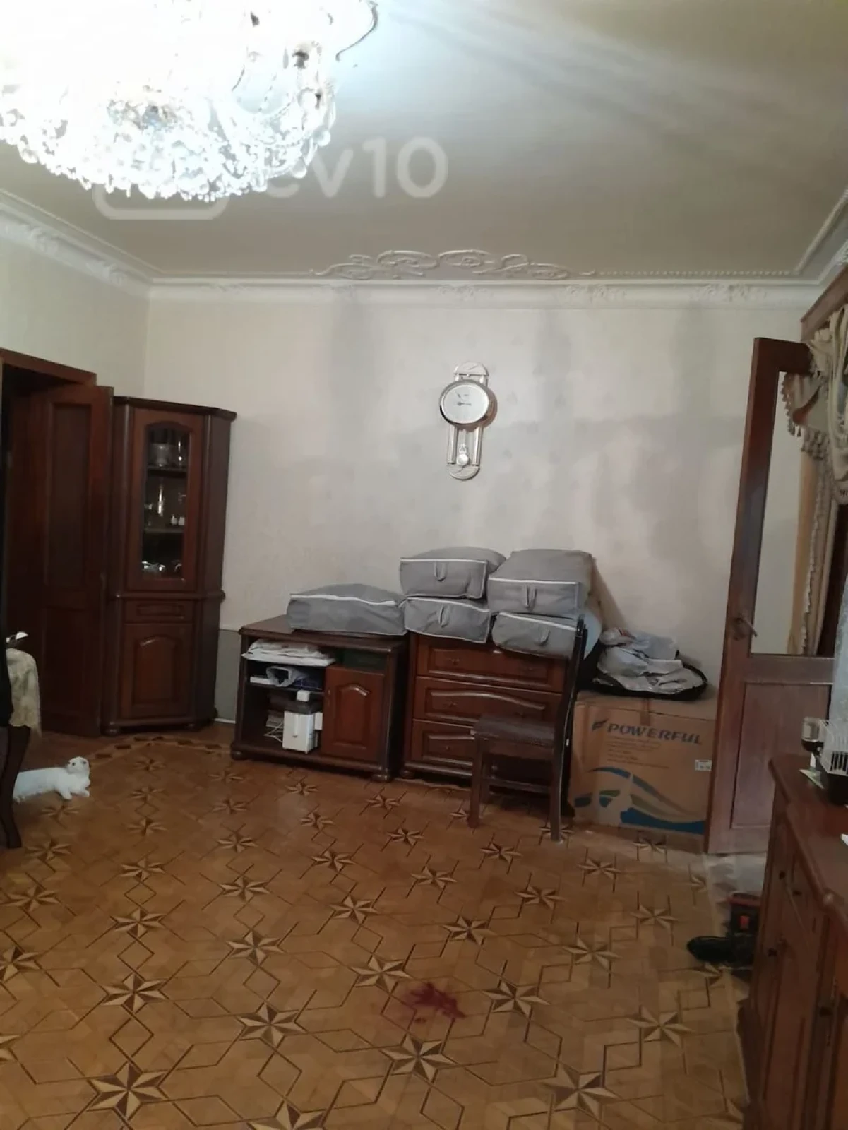 Satılır 5 otaqlı köhnə tikili 100 m²