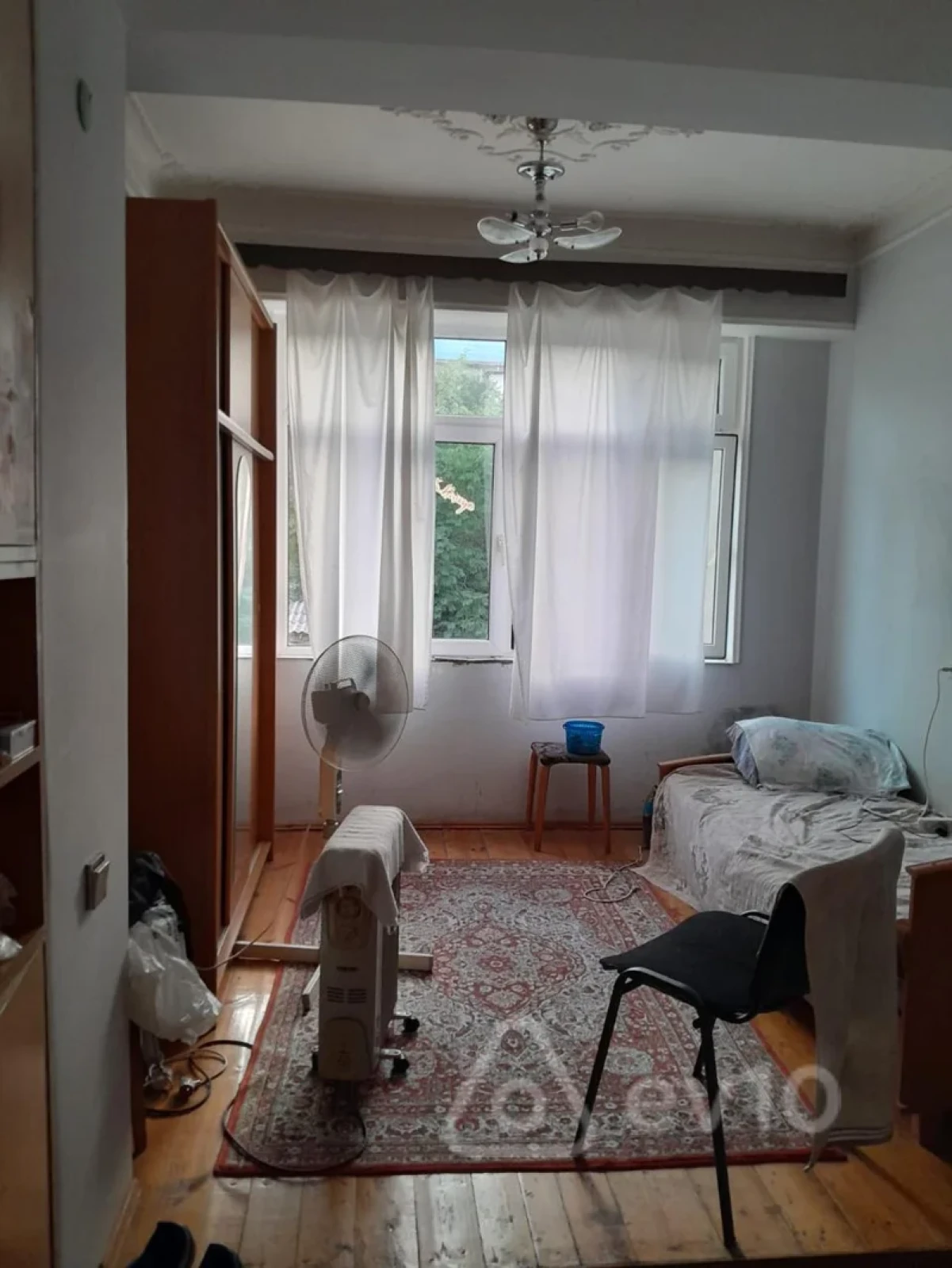 Satılır 5 otaqlı köhnə tikili 100 m²