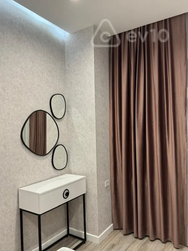 Kirayə verilir 3 otaqlı yeni tikili 75 m²