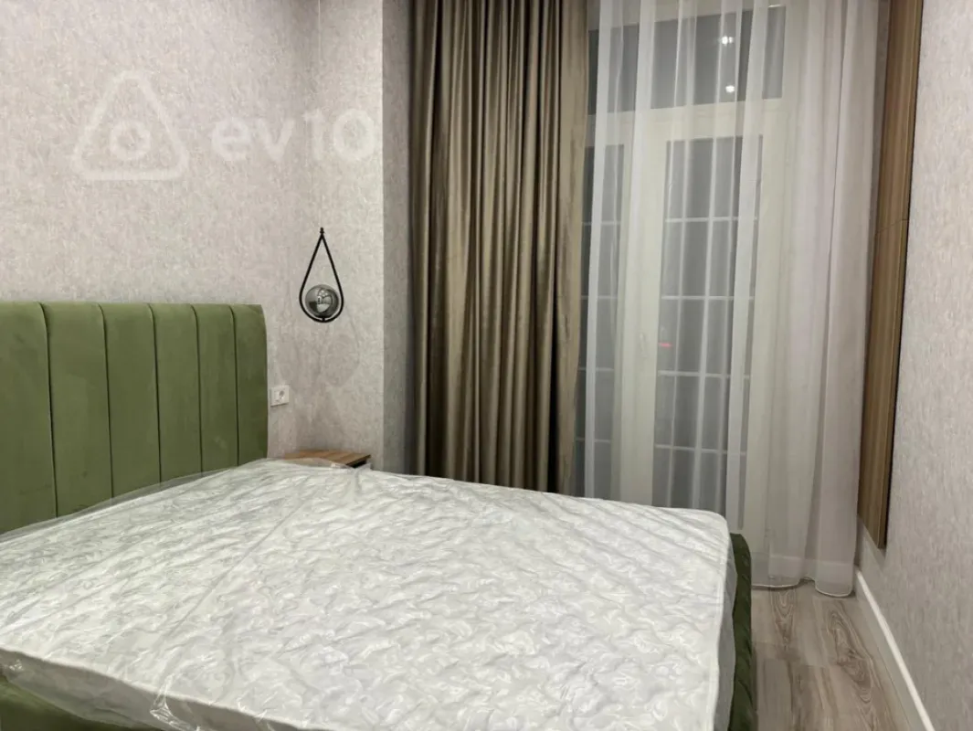 Kirayə verilir 3 otaqlı yeni tikili 75 m²