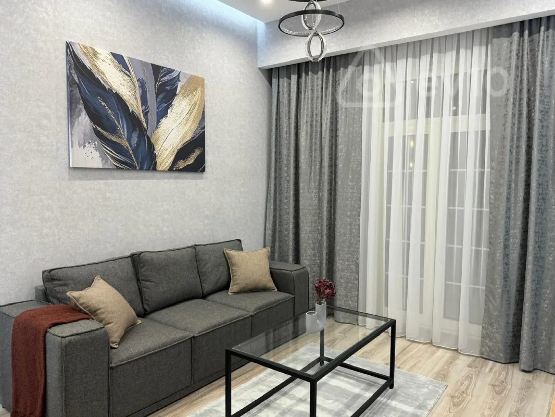 Kirayə verilir 3 otaqlı yeni tikili 75 m²