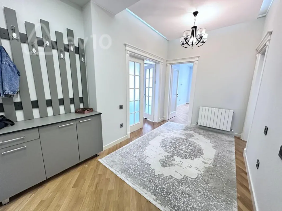 Satılır 3 otaqlı yeni tikili 110 m²