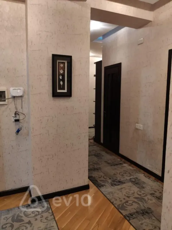 Satılır 3 otaqlı yeni tikili 115 m²