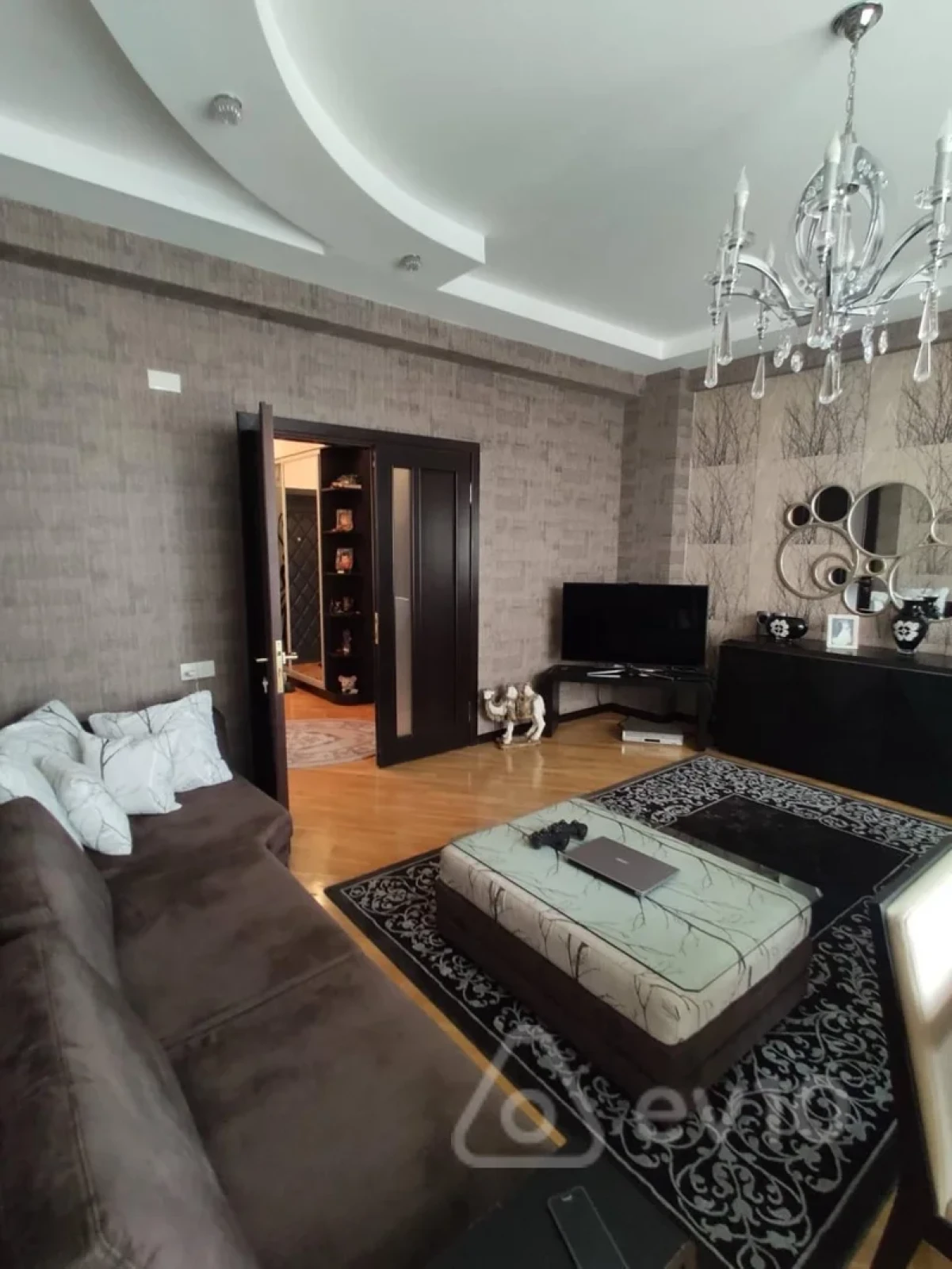 Satılır 3 otaqlı yeni tikili 115 m²