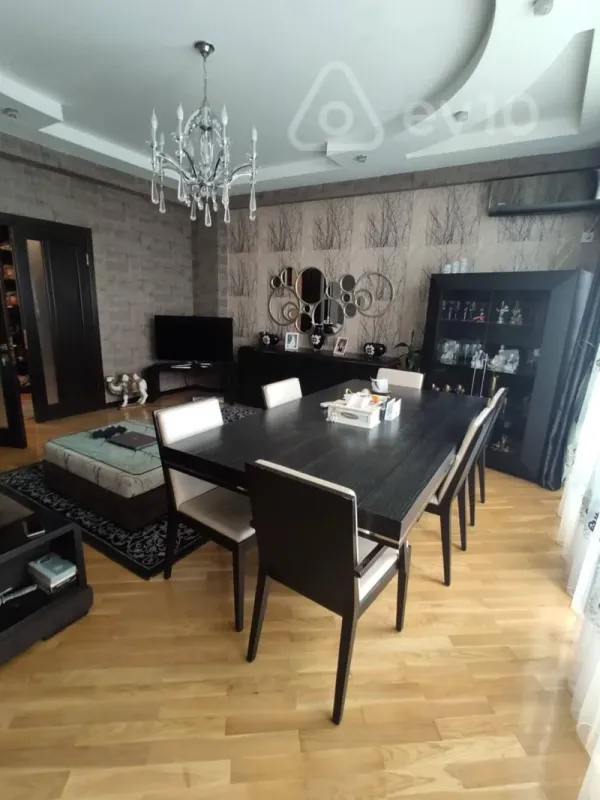 Satılır 3 otaqlı yeni tikili 115 m²
