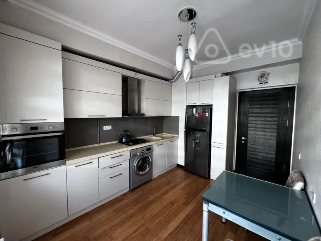 Kirayə verilir 2 otaqlı yeni tikili 75 m²