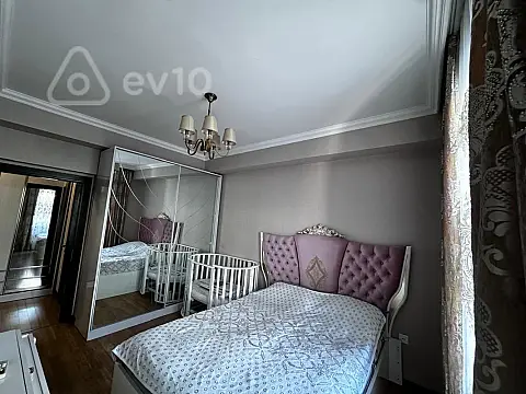 Kirayə verilir 2 otaqlı yeni tikili 75 m²