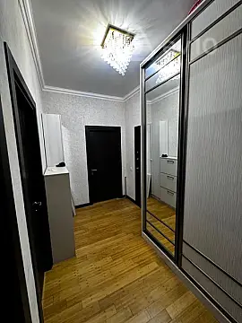 Kirayə verilir 2 otaqlı yeni tikili 75 m²
