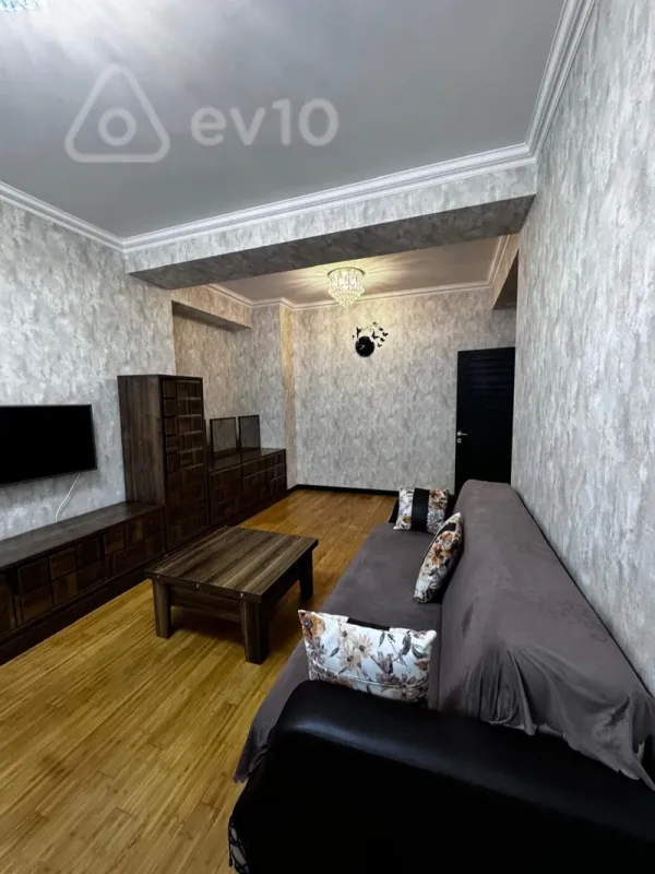 Kirayə verilir 2 otaqlı yeni tikili 75 m²