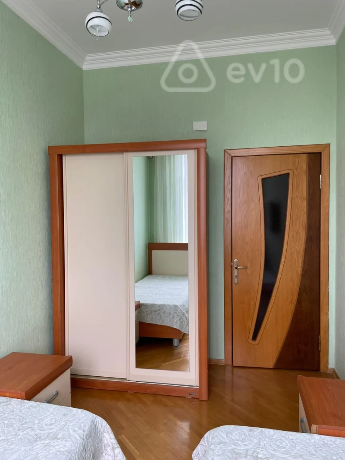 Satılır 3 otaqlı yeni tikili 100 m²