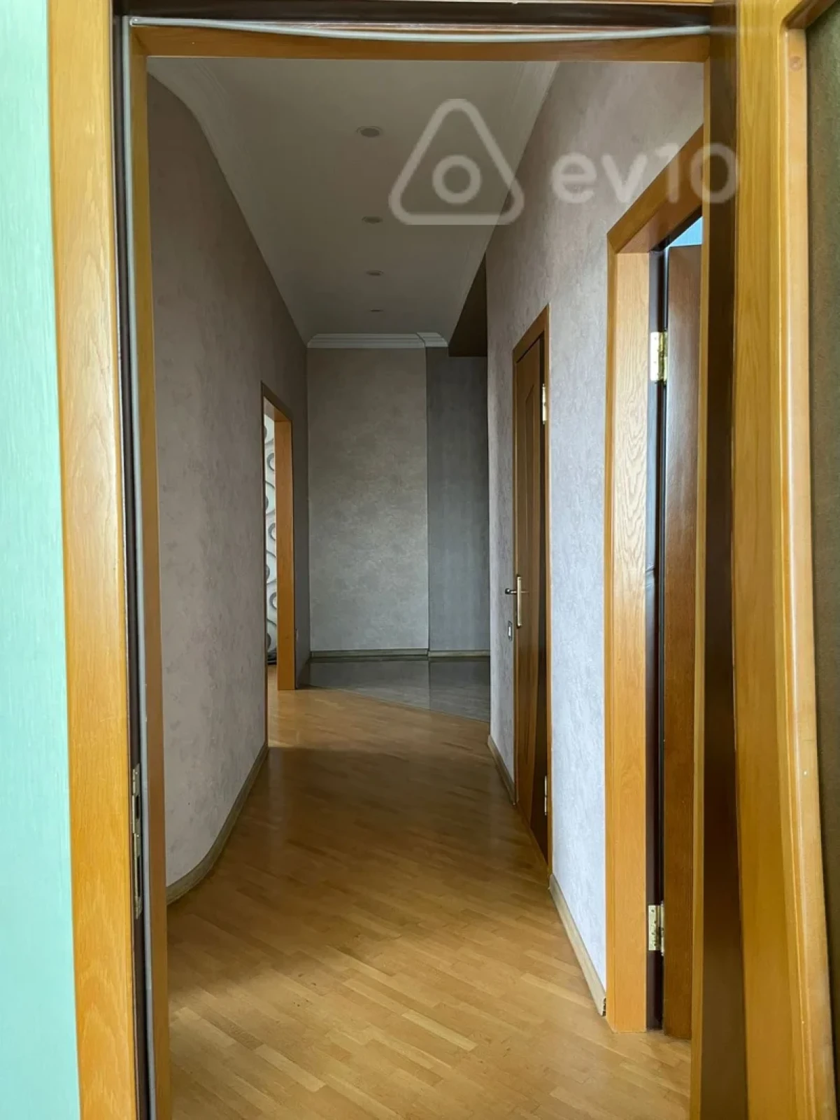 Satılır 3 otaqlı yeni tikili 100 m²