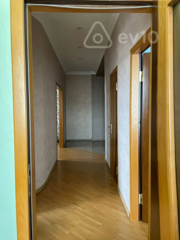 Satılır 3 otaqlı yeni tikili 100 m²