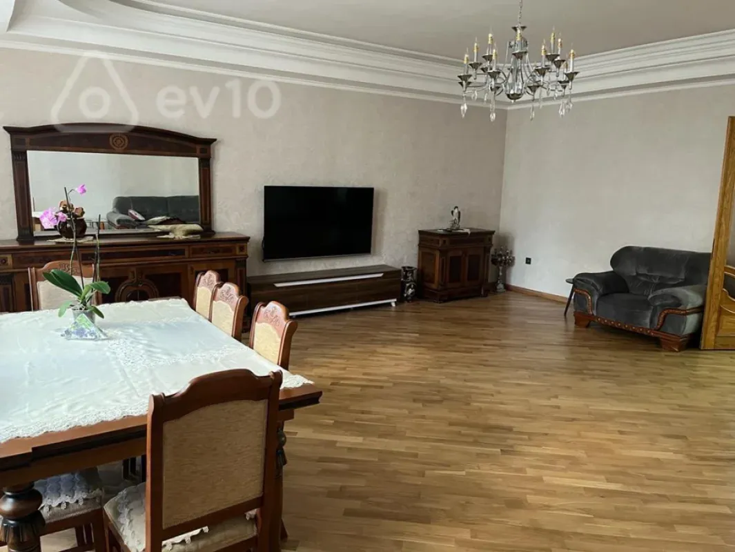 Satılır 3 otaqlı yeni tikili 154 m²