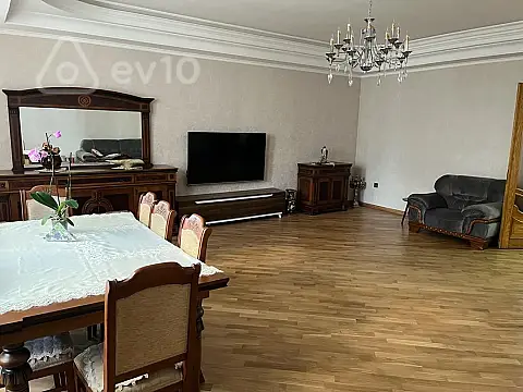 Satılır 3 otaqlı yeni tikili 154 m²