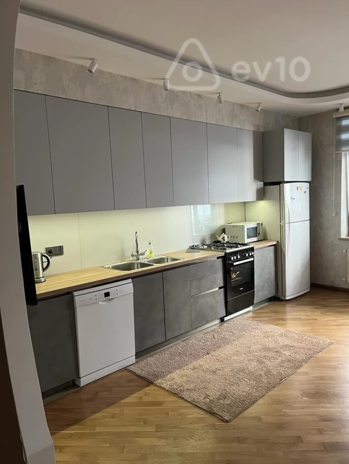 Satılır 3 otaqlı yeni tikili 154 m²