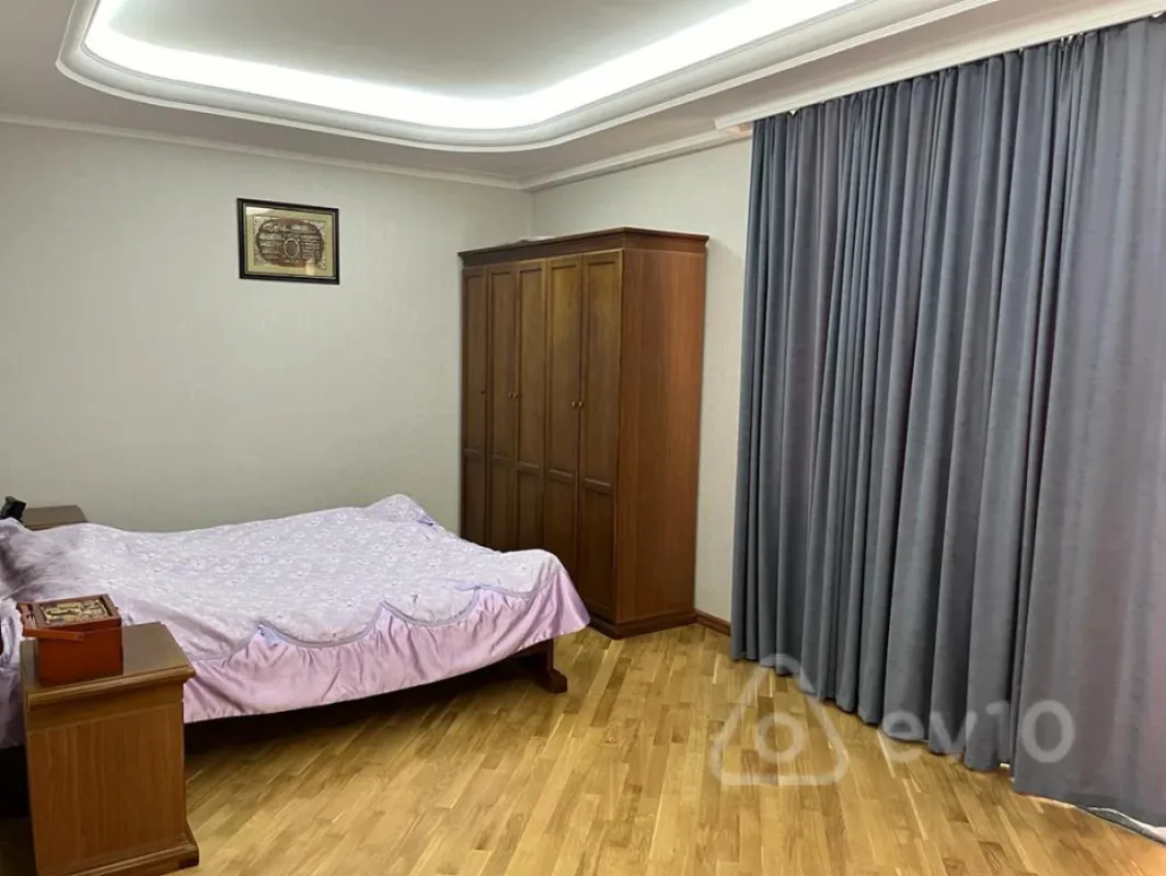 Satılır 3 otaqlı yeni tikili 154 m²