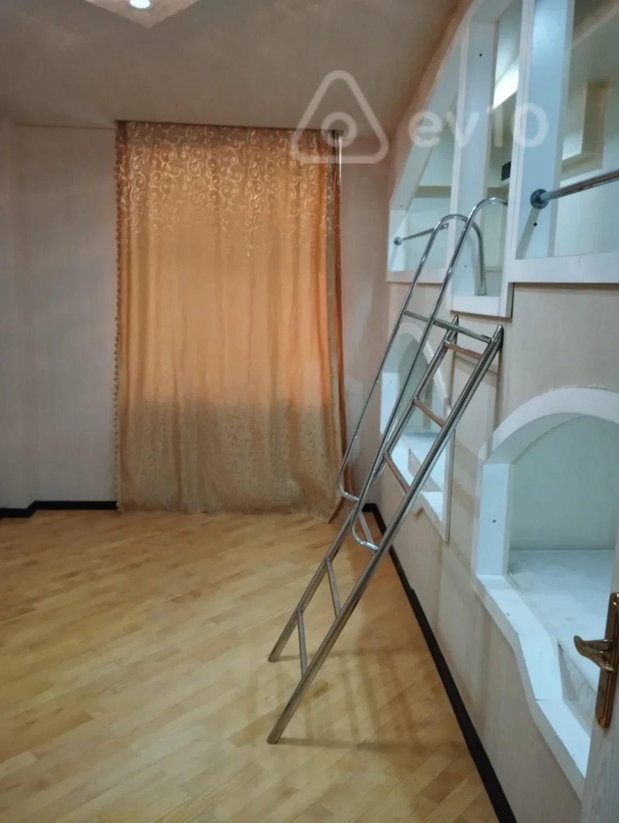 Satılır 3 otaqlı yeni tikili 96 m²